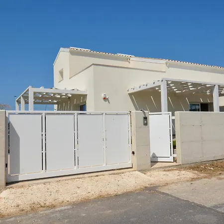 Amazing In Kaukana With House Sea View Holiday home *